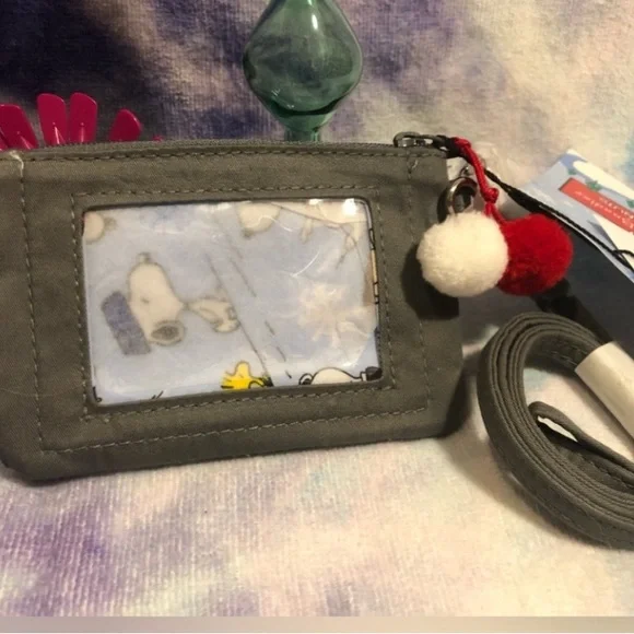 Vera Bradley 🆕 Peanuts Snoopy Holiday zip ID lanyard limited edition - Xmas - Picture 5 of 5